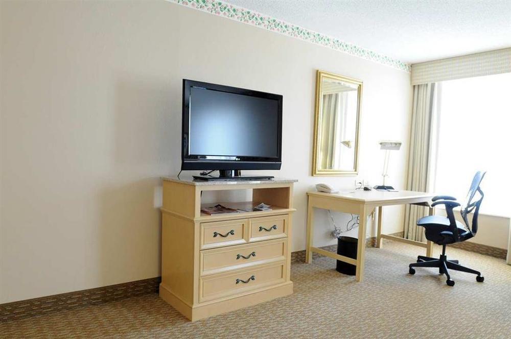 Hilton Garden Inn Atlanta Northpoint Алфарета Стая снимка