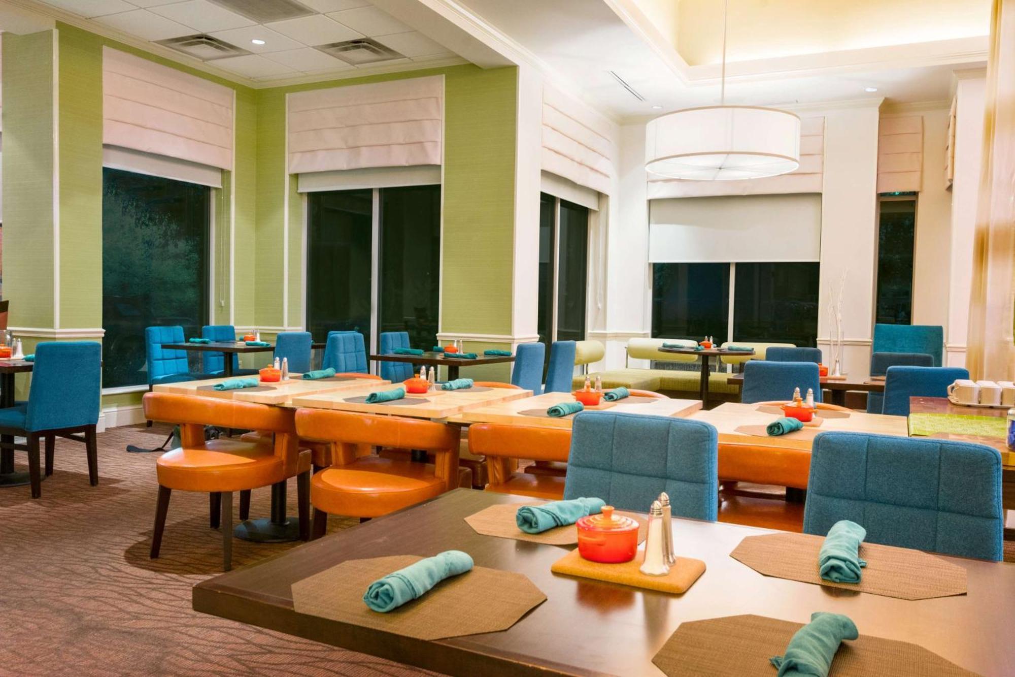 Hilton Garden Inn Atlanta Northpoint Алфарета Екстериор снимка